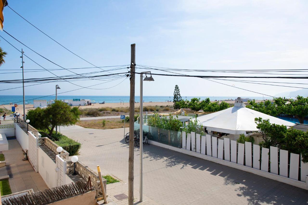Apartamentos Marplana Castelldefels Exteriör bild