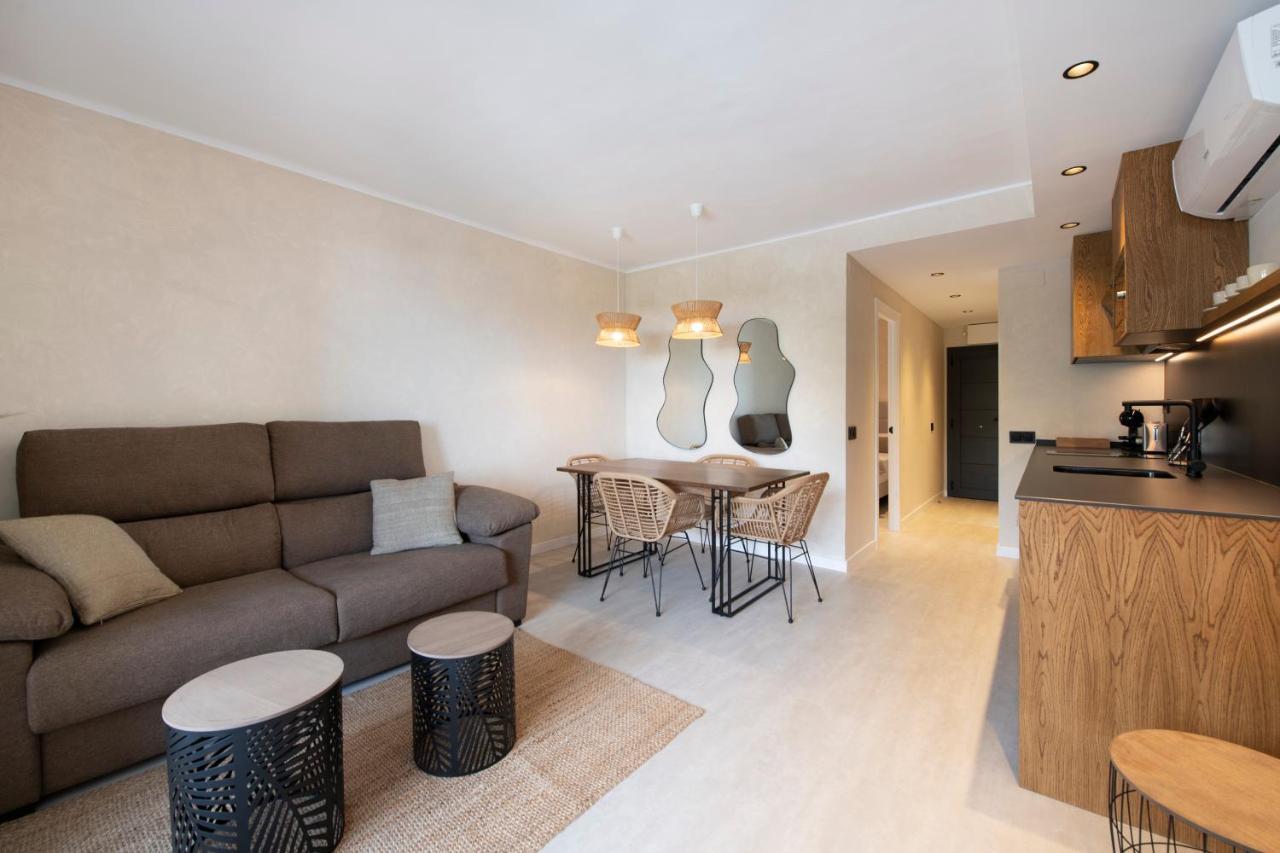 Apartamentos Marplana Castelldefels Exteriör bild