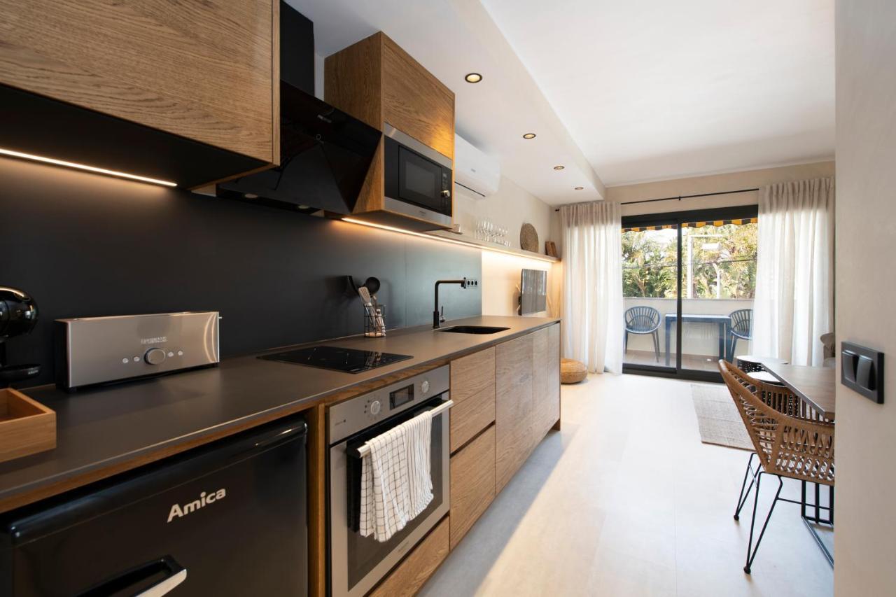 Apartamentos Marplana Castelldefels Exteriör bild