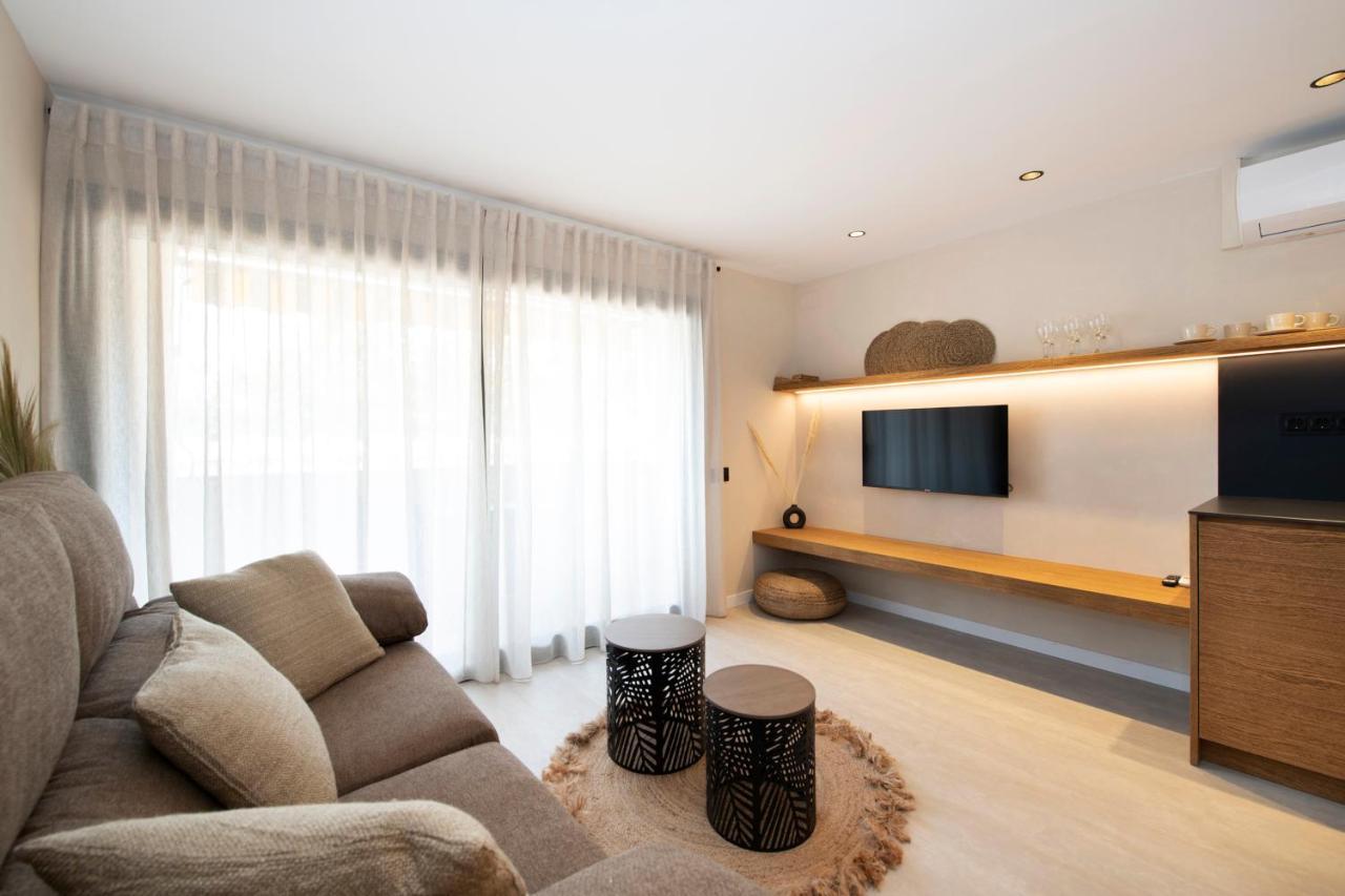 Apartamentos Marplana Castelldefels Exteriör bild