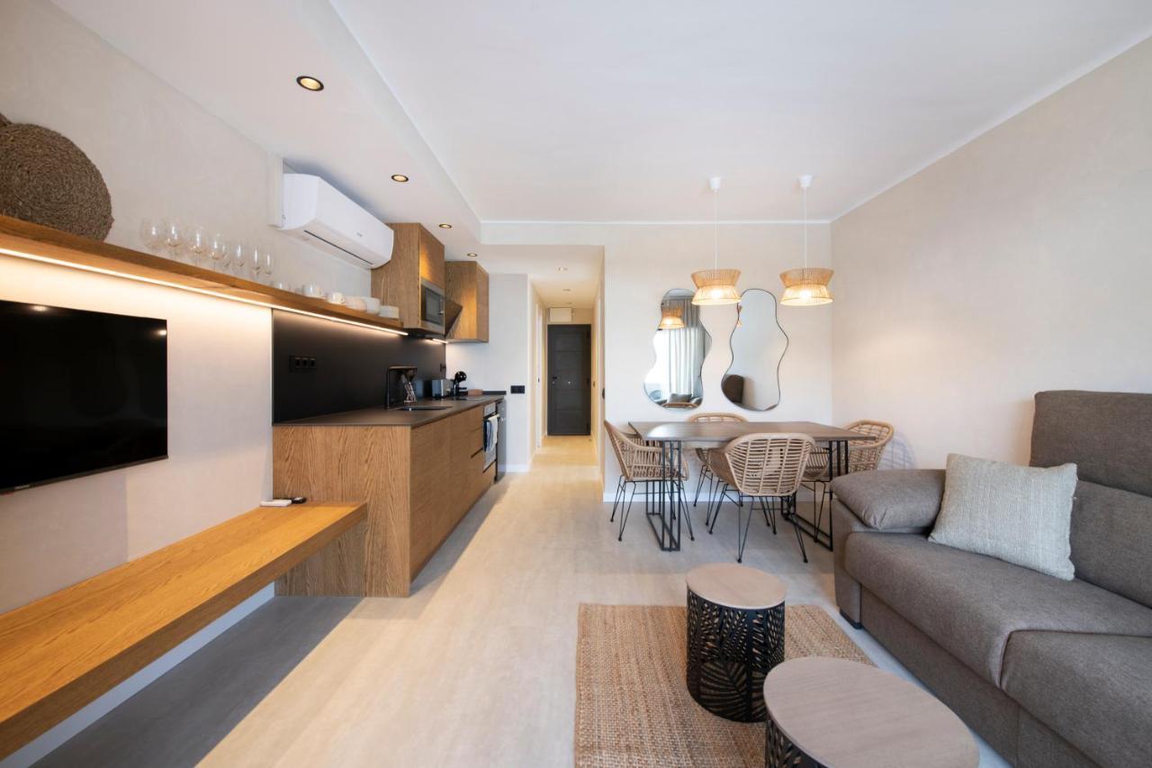Apartamentos Marplana Castelldefels Exteriör bild