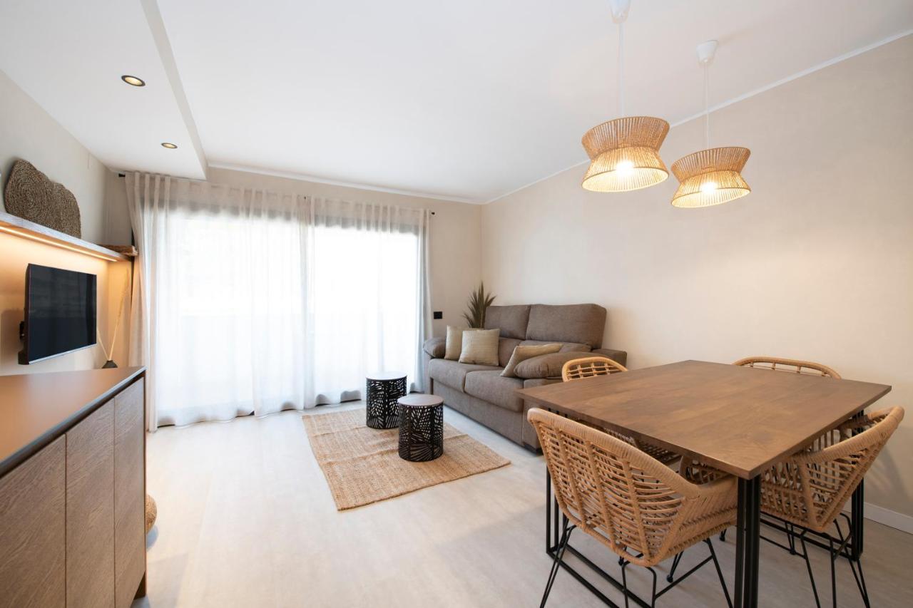 Apartamentos Marplana Castelldefels Exteriör bild
