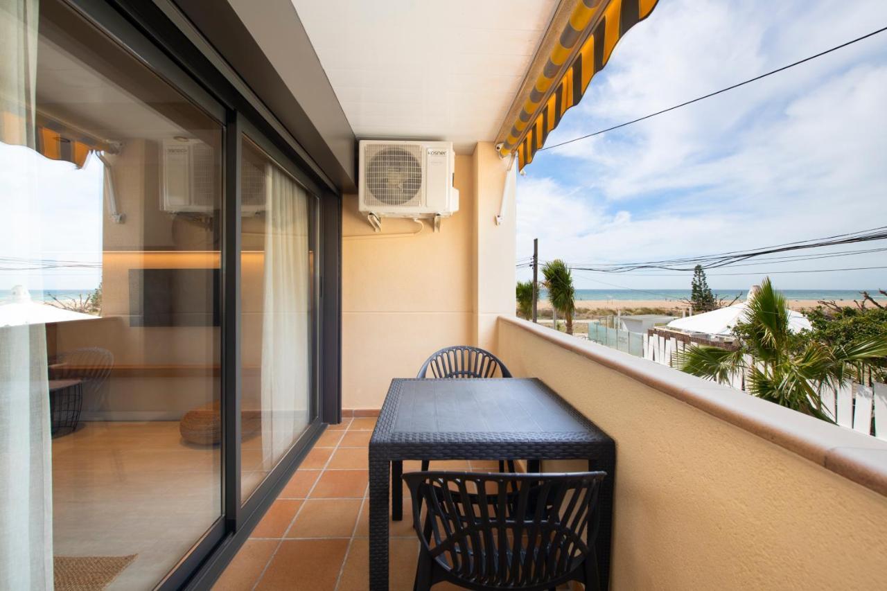 Apartamentos Marplana Castelldefels Exteriör bild
