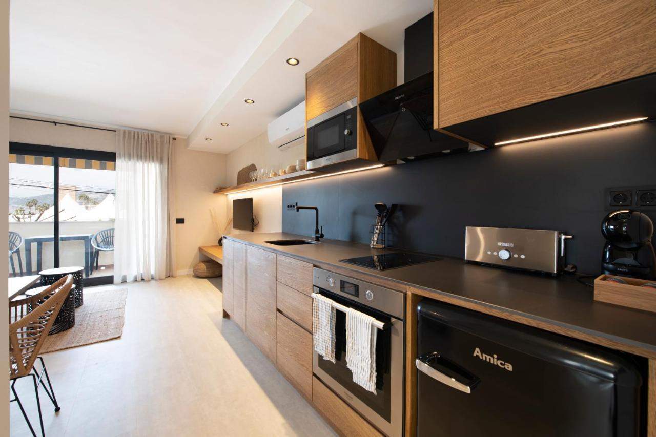 Apartamentos Marplana Castelldefels Exteriör bild